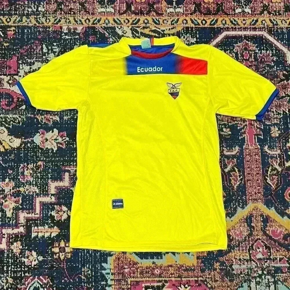 Ecuador Jersey Mens L Home Soccer Jersey Yellow Football Map Collection